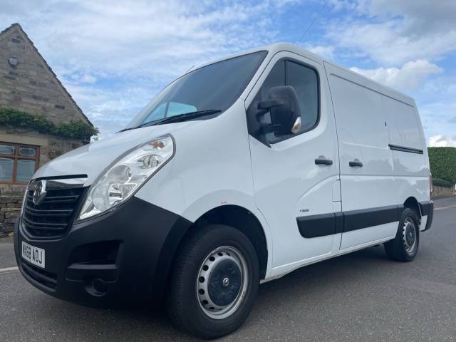 Vauxhall Movano 2.3 CDTi 3500 FWD L1 Euro 6 5dr Panel Van Diesel White