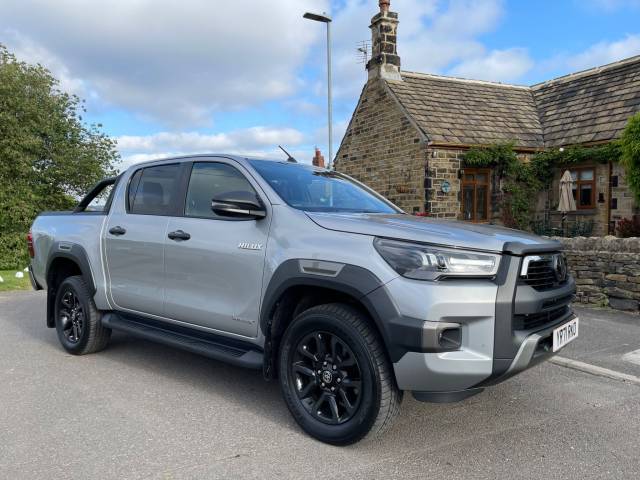 2021 Toyota Hilux 2.8 D-4D Invincible X Double Cab Pickup Auto 4WD Euro 6 (s/s) 4dr