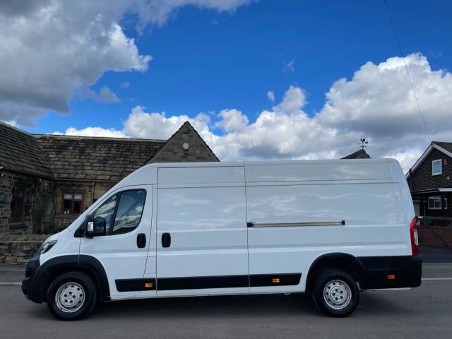 2019 Peugeot Boxer 2.0 BlueHDi 435 Professional L4 H2 Euro 6 5dr