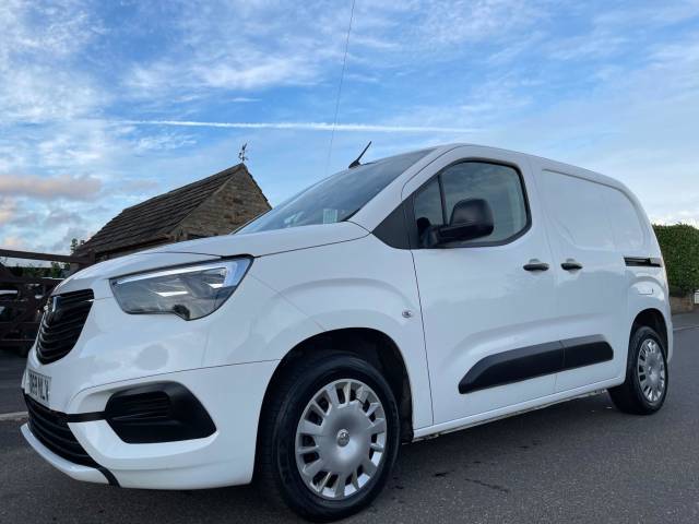 2019 Vauxhall Combo 1.5 Turbo D 2000 Sportive L1 H1 Euro 6 (s/s) 4dr