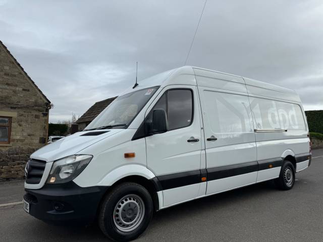 Mercedes-Benz Sprinter 2.1 311 CDi BlueEFFICIENCY RWD L3 H3 5dr Panel Van Diesel White