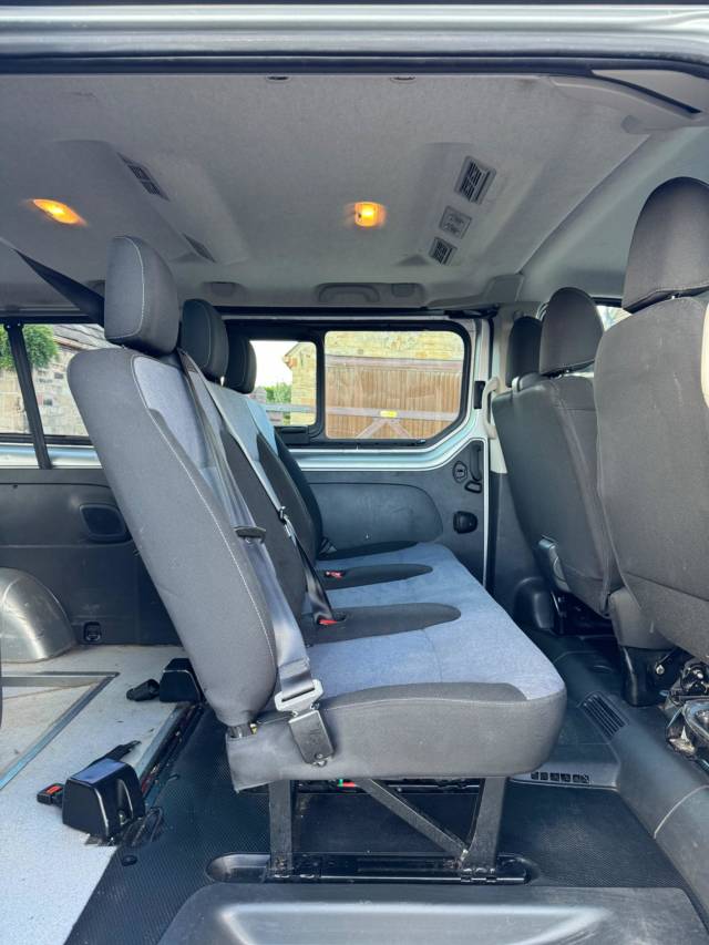 2017 Vauxhall Vivaro 1.6 CDTi 2900 BiTurbo ecoFLEX L2 H1 Euro 6 (s/s) 5dr (9 Seat)