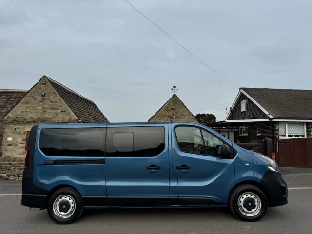 2017 Vauxhall Vivaro 1.6 CDTi 2900 BiTurbo ecoFLEX L2 H1 Euro 6 (s/s) 5dr (9 Seat)