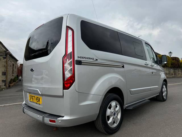 2017 Ford Tourneo Custom 2.0 310 EcoBlue Titanium L1 Euro 6 (s/s) 5dr