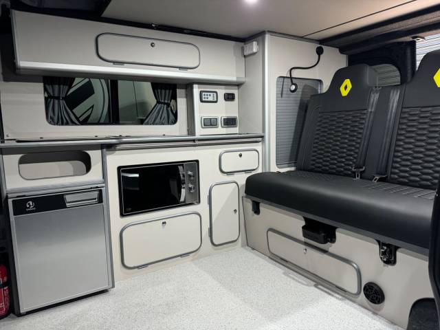 2020 Renault Trafic 2.8 2.0 DCI SL28 BLACK EDITION CAMPER VAN EURO 6