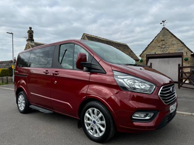 Ford Tourneo Custom 2.0 320 EcoBlue Titanium L1 Euro 6 (s/s) 5dr Minibus Diesel Red