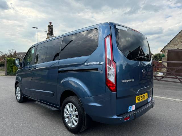 2019 Ford Tourneo Custom 2.0 320 EcoBlue Titanium Auto L1 Euro 6 (s/s) 5dr