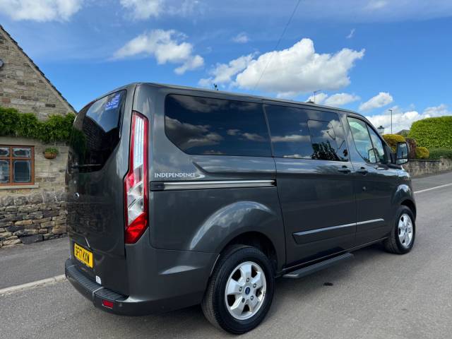 2017 Ford Tourneo Custom 2.0 310 EcoBlue Titanium L1 Euro 6 (s/s) 5dr