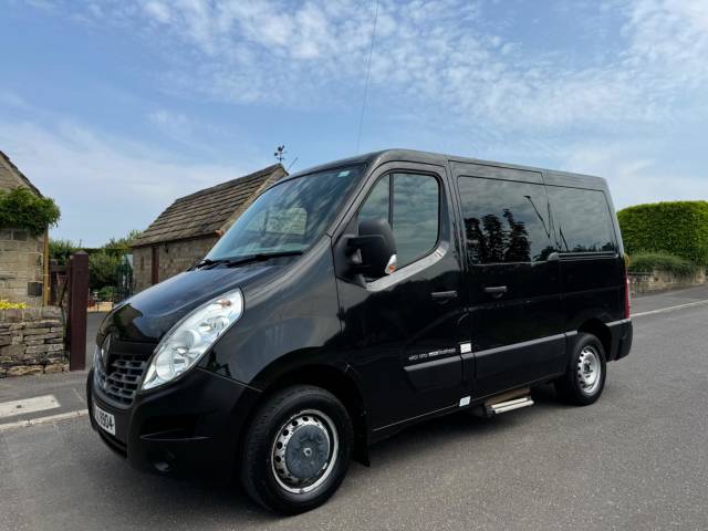 Renault Master 2.3 dCi 28 Business Quickshift FWD SWB Euro 6 5dr Window Van Diesel Black