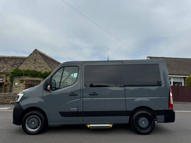 2020 Renault Master 2.3 dCi ENERGY 28 Business Quickshift FWD SWB Euro 6 (s/s) 4dr
