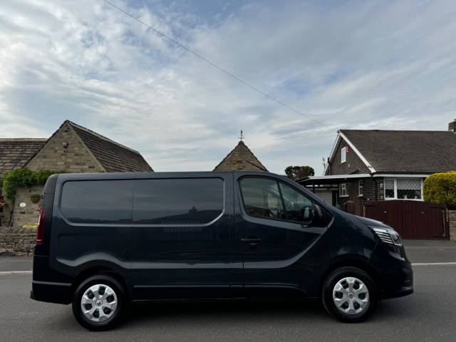 2022 Renault Trafic 2.0 dCi Blue 28 Business SWB Euro 6 (s/s) 5dr