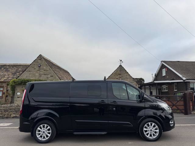 2019 Ford Tourneo Custom 2.0 320 EcoBlue Titanium Minibus Double Cab 5dr Diesel Manual L2 Euro 6 (s/s) (130 ps)
