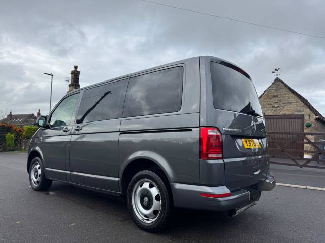 2017 Volkswagen Transporter Shuttle 2.0 TDI BlueMotion Tech SE DSG FWD SWB Euro 6 (s/s) 5dr