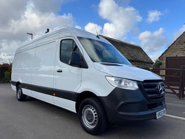 Mercedes-Benz Sprinter 2.0 315 CDI Progressive RWD L3 H2 Euro 6 (s/s) 5dr Panel Van Diesel White