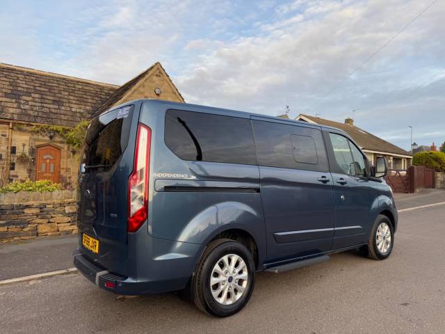 2018 Ford Tourneo Custom 2.0 310 EcoBlue Titanium Auto L1 Euro 6 (s/s) 5dr