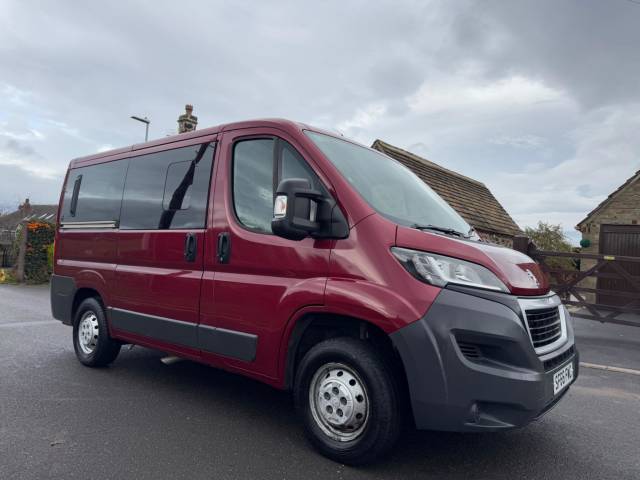 Peugeot Boxer 2.0 BlueHDi 333 L1 H1 Euro 6 5dr Window Van Diesel Red