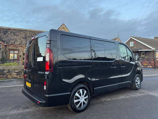 2017 Renault Trafic 1.6 dCi 27 Business+ SWB Standard Roof Euro 6 5dr