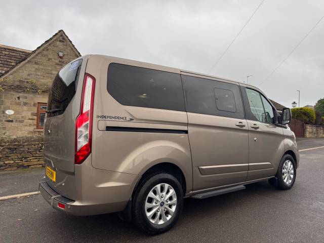 2019 Ford Tourneo Custom 2.0 320 EcoBlue Titanium Auto L1 Euro 6 (s/s) 5dr