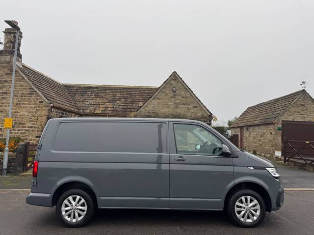 2024 Volkswagen Transporter 2.0 TDI T28 Highline FWD SWB Euro 6 (s/s) 5dr