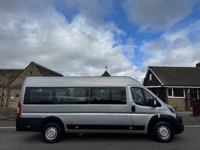 2020 Peugeot Boxer 2.2 BlueHDi 440 S L4 H2 Euro 6 (s/s) 5dr