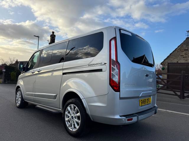 2019 Ford Tourneo Custom 2.0 320 EcoBlue Titanium Auto L1 Euro 6 (s/s) 5dr