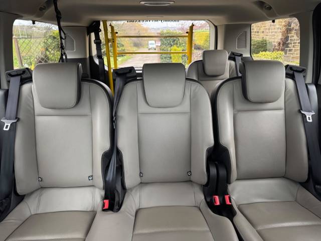 2018 Ford Tourneo Custom 2.0 310 EcoBlue Titanium Auto L1 Euro 6 (s/s) 5dr