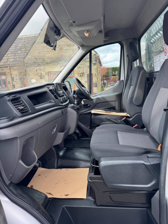 2022 Ford Transit 2.0 350 EcoBlue HD Leader RWD L4 Euro 6 (s/s) 2dr (DRW)