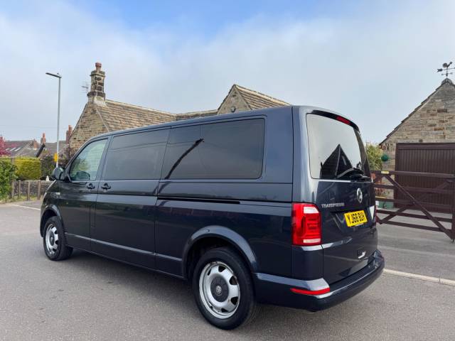 2018 Volkswagen Transporter Shuttle 2.0 TDI BlueMotion Tech SE DSG FWD LWB Euro 6 (s/s) 5dr