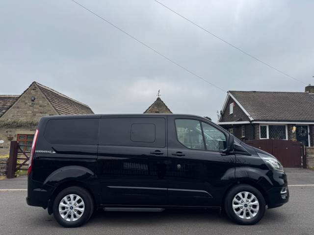 2018 Ford Tourneo Custom 2.0 310 EcoBlue Titanium Auto L1 Euro 6 (s/s) 5dr