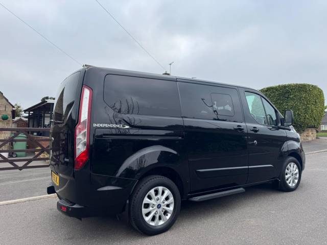 2018 Ford Tourneo Custom 2.0 310 EcoBlue Titanium Auto L1 Euro 6 (s/s) 5dr