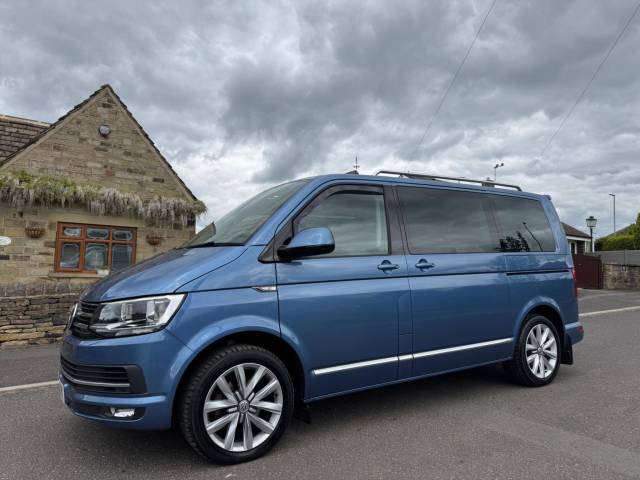 Volkswagen Caravelle 2.0 TDI BlueMotion Tech Executive DSG Euro 6 (s/s) 5dr MPV Diesel Blue