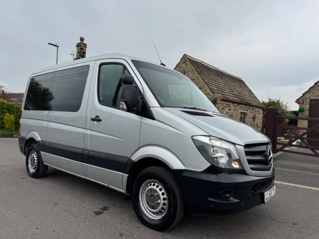 Mercedes-Benz Sprinter 2.1 210 CDi BlueEFFICIENCY Panel Van 4dr Diesel 7G-Tronic RWD L1 (200 g/km, 95 bhp) Window Van Diesel Silver