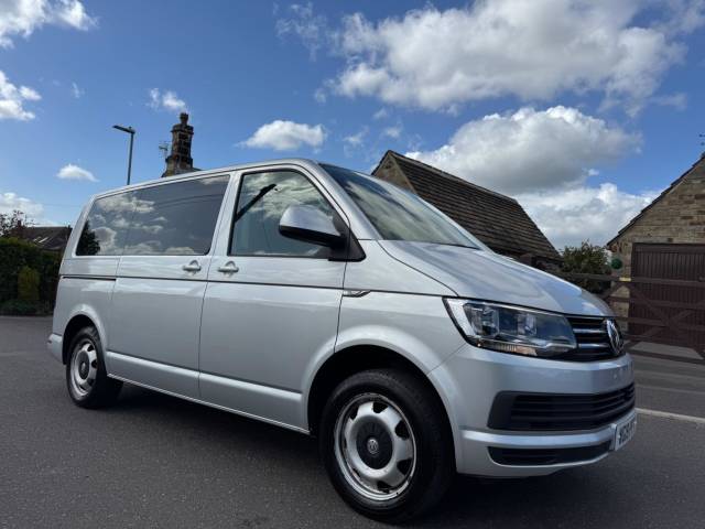 Volkswagen Transporter Shuttle 2.0 TDI SE DSG FWD SWB Euro 6 (s/s) 5dr Minibus Diesel Silver