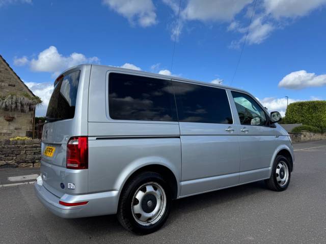 2019 Volkswagen Transporter Shuttle 2.0 TDI SE DSG FWD SWB Euro 6 (s/s) 5dr