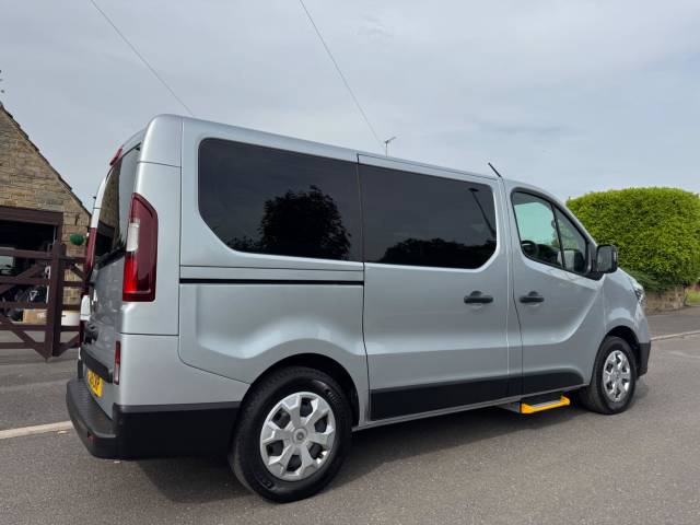 2025 Renault Trafic 2.0 dCi Blue SL30 Advance EDC L1 H1 Euro 6 (s/s) 5dr