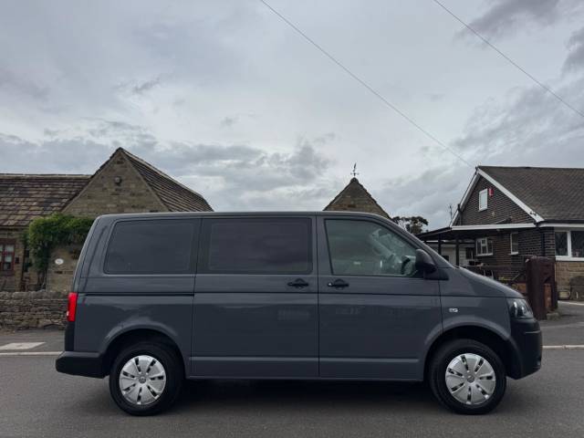 2015 Volkswagen Transporter Shuttle 2.0 TD T30 S L1 H1 4dr