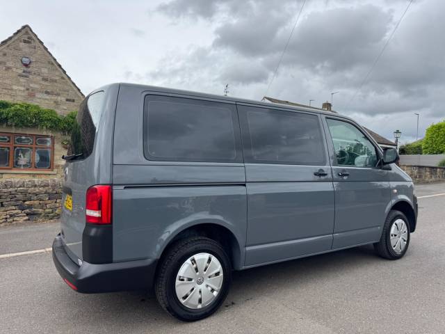 2015 Volkswagen Transporter Shuttle 2.0 TD T30 S L1 H1 4dr