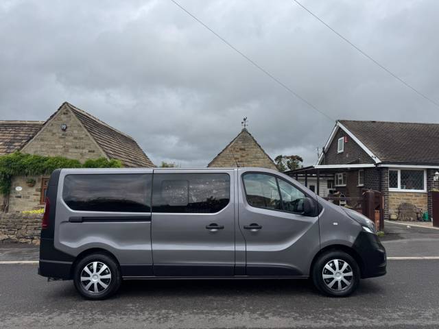 2017 Vauxhall Vivaro 1.6 CDTi 2900 BiTurbo ecoFLEX L2 H1 Euro 6 (s/s) 5dr (9 Seat)