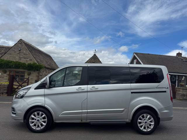 2020 Ford Tourneo Custom 2.0 320 EcoBlue Titanium Auto L1 Euro 6 (s/s) 5dr