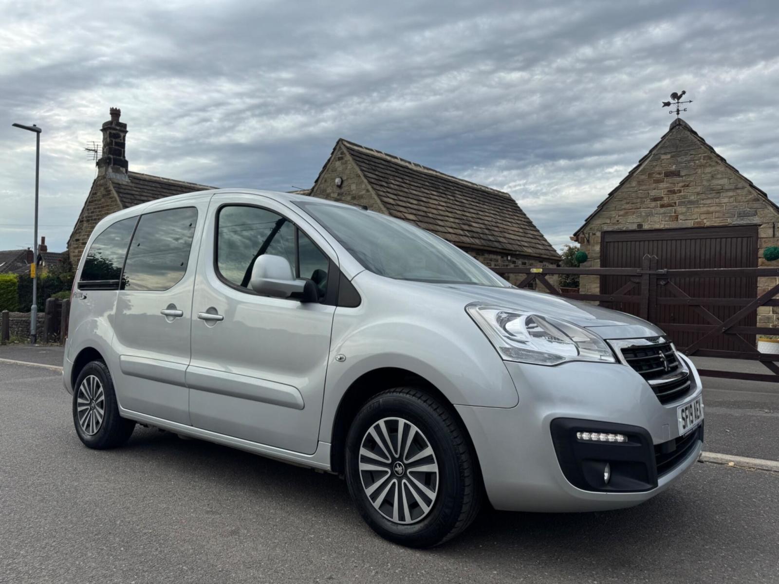 2019 Peugeot Partner Tepee