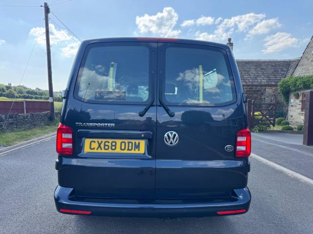 2018 Volkswagen Transporter Shuttle 2.0 TDI BlueMotion Tech SE DSG FWD LWB Euro 6 (s/s) 5dr