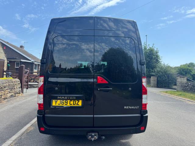 2019 Renault Master 2.3 dCi 35 Business FWD LWB Medium Roof Euro 6 4dr