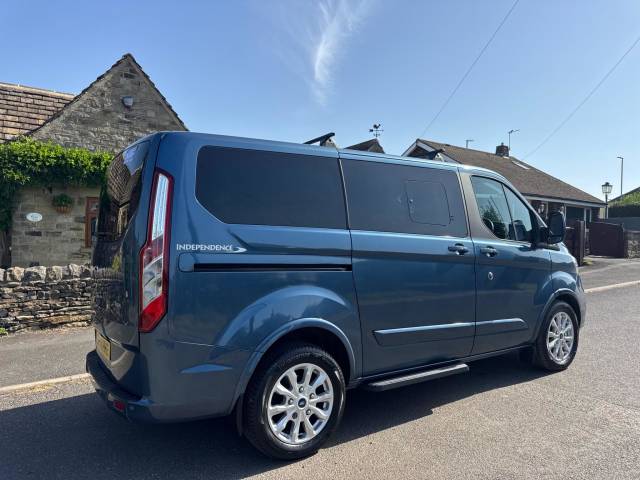 2018 Ford Tourneo Custom 2.0 320 EcoBlue Titanium Auto L1 Euro 6 (s/s) 5dr