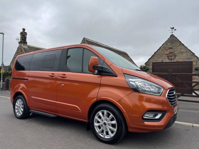 Ford Tourneo Custom 2.0 310 EcoBlue Titanium L1 Euro 6 (s/s) 5dr Minibus Diesel Orange