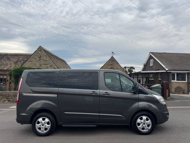2018 Ford Tourneo Custom 2.0 310 EcoBlue Titanium Auto L1 Euro 6 (s/s) 5dr
