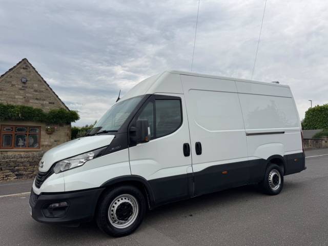 Iveco Daily 2.3D HPI 14V 35S 3000 SWB H1 Euro 6 (s/s) 5dr Panel Van Diesel White