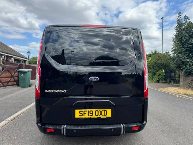 2019 Ford Tourneo Custom 2.0 320 EcoBlue Titanium Auto L1 Euro 6 (s/s) 5dr