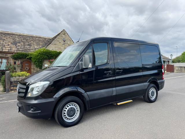 Mercedes-Benz Sprinter 2.1 211 CDi Panel Van 5dr Diesel 7G-Tronic RWD L1 (231 g/km, 112 bhp) Window Van Diesel Black