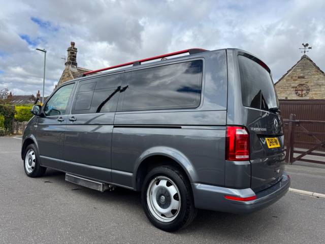2018 Volkswagen Transporter Shuttle 2.0 TDI BlueMotion Tech SE DSG FWD LWB Euro 6 (s/s) 5dr
