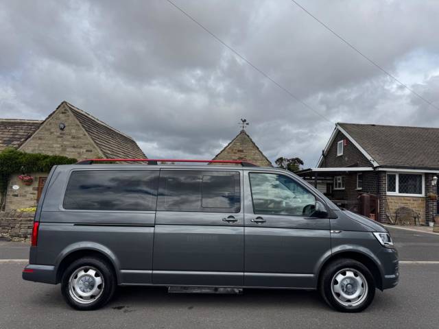 2018 Volkswagen Transporter Shuttle 2.0 TDI BlueMotion Tech SE DSG FWD LWB Euro 6 (s/s) 5dr